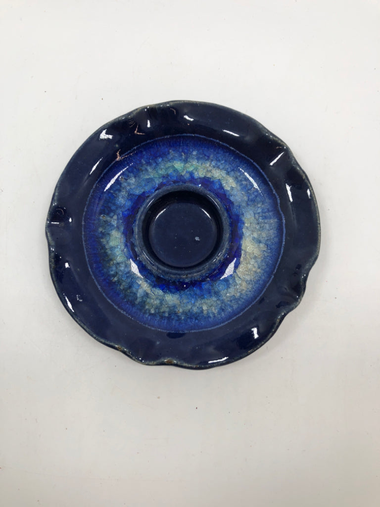 CRACKLE POTTERY ASHTRAY.
