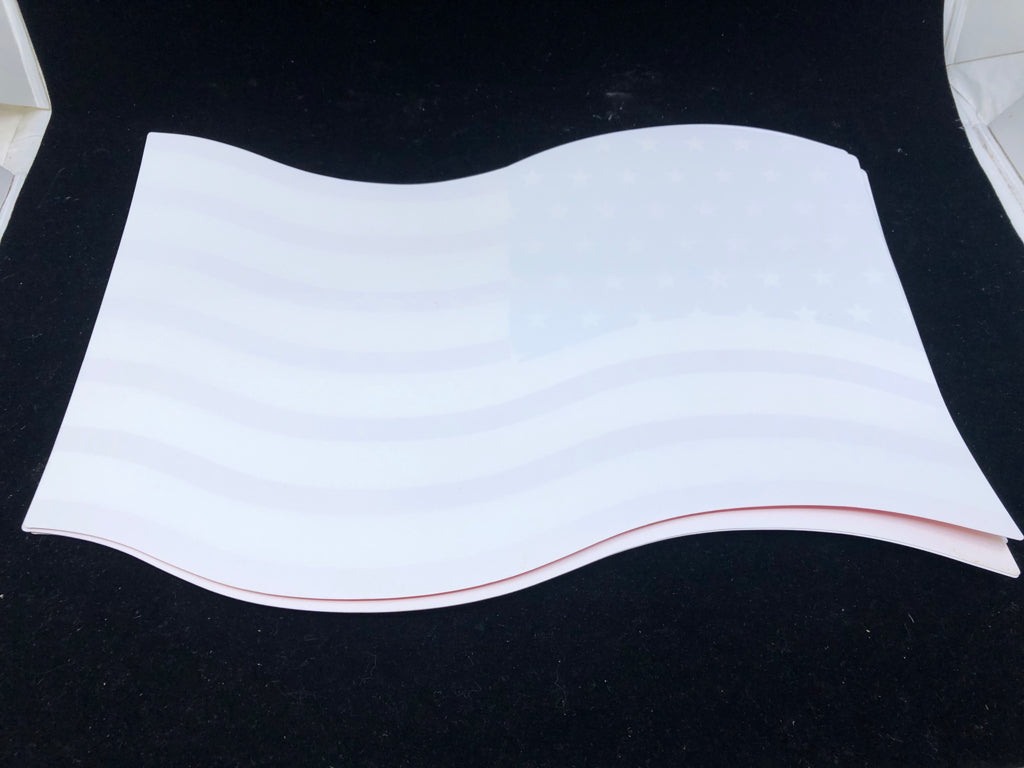 6 AMERICAN FLAG PLACEMATS.