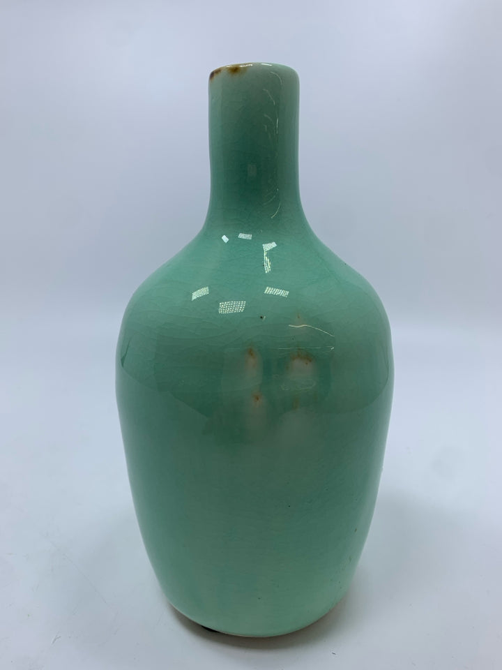 SM RUSTIC TEAL GLAZED VASE.