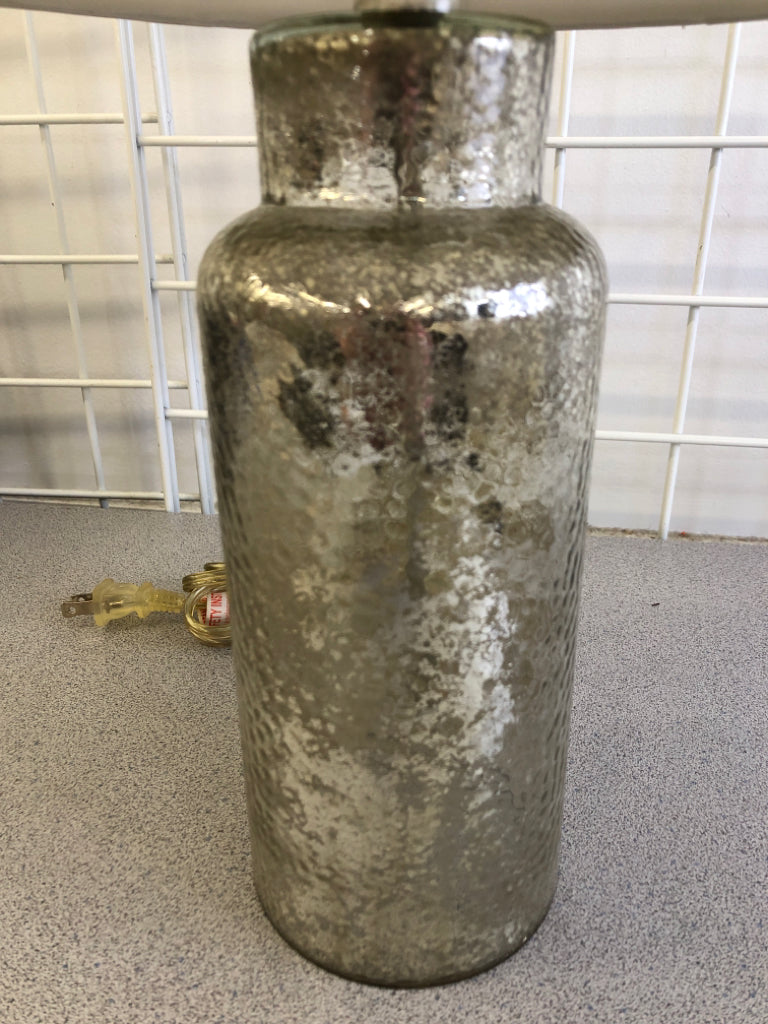 TEXTURED MERCURY GLASS BASE LAMP W/WHITE SHADE.