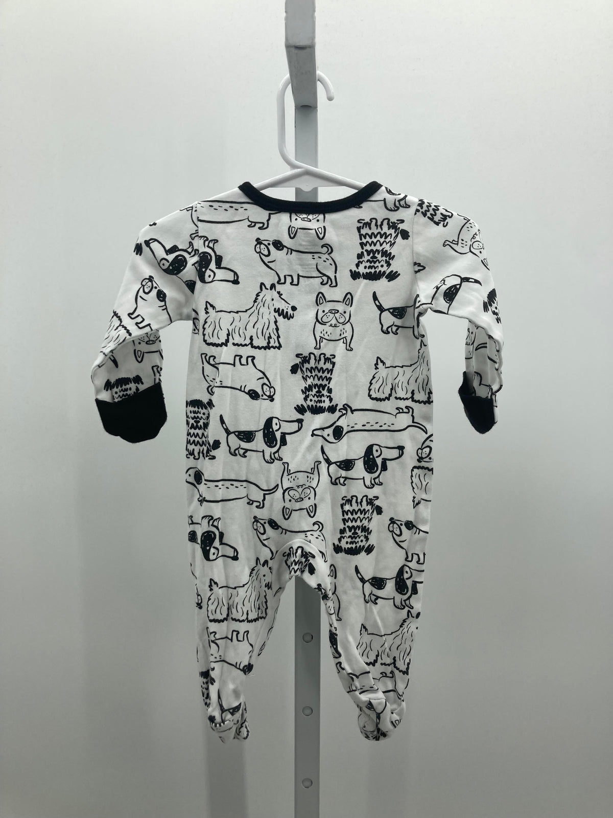 BLACK ANIMALS PRINT