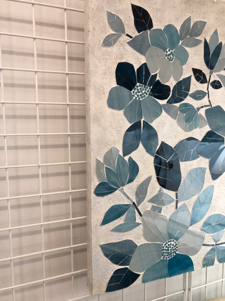NWT BLUE FLOWER MOSAIC WALL-HANGING.