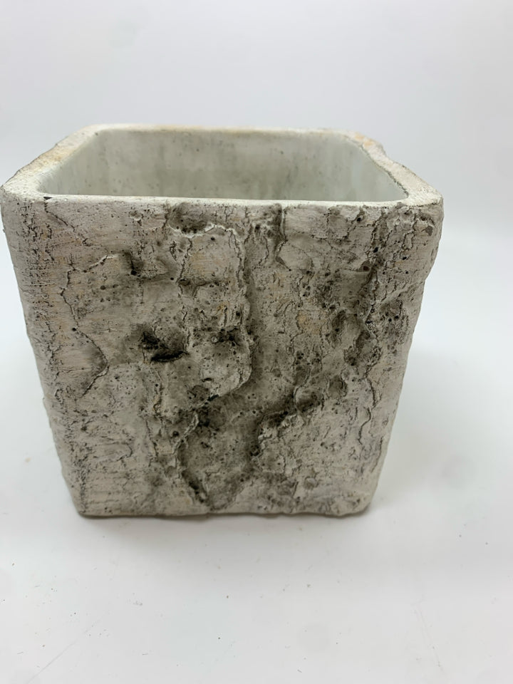 CEMENT BIRCH TREE STYLE PLANTER.