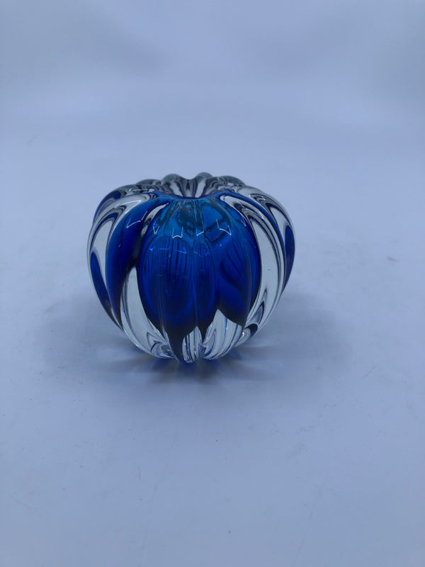 RIBBED BLUE PAPERWEIGHT BLOWN GLASS.