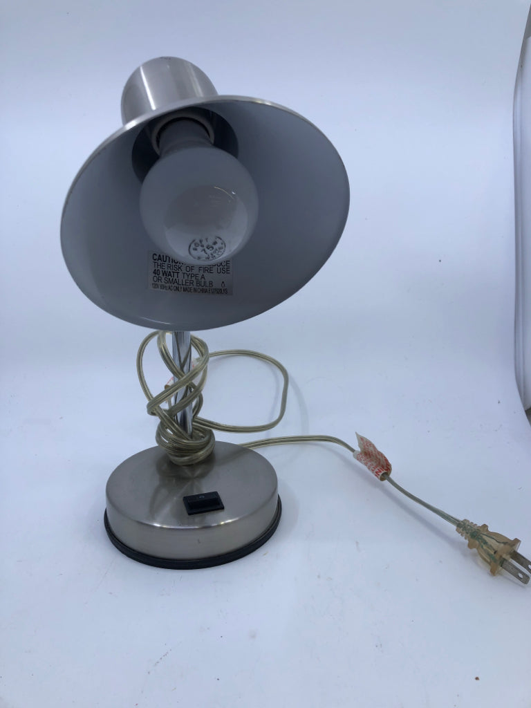 SILVER ADJUSTABLE DESK LAMP.