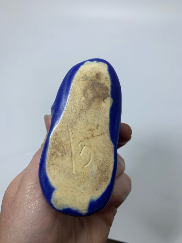 VTG DARK BLUE POTTERY BABY SHOE.