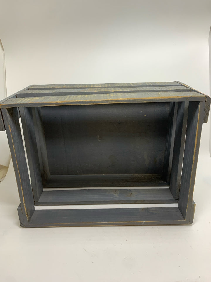 BLUE DISTRESSED WOODEN CRATE.
