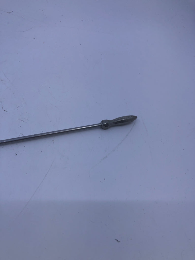 SMALL COTTAGE METAL CANDLE SNUFFER.