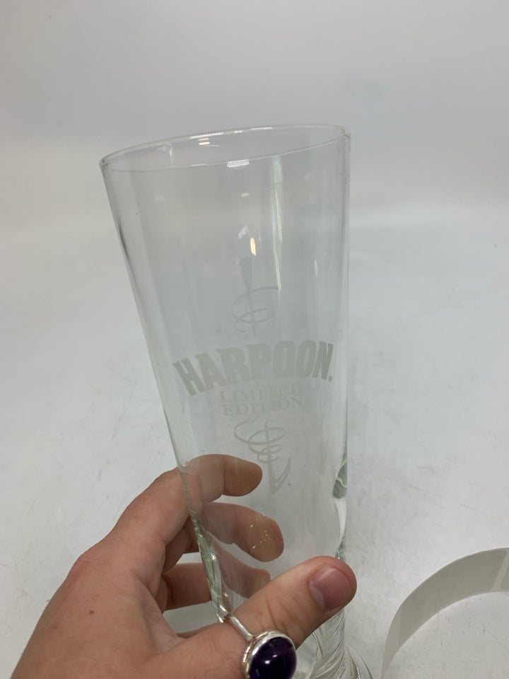 HARPOON PILSNER GLASS.