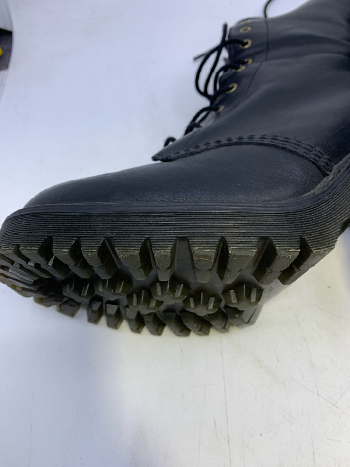 Dr. Martens L Shoe Size 10 Boots