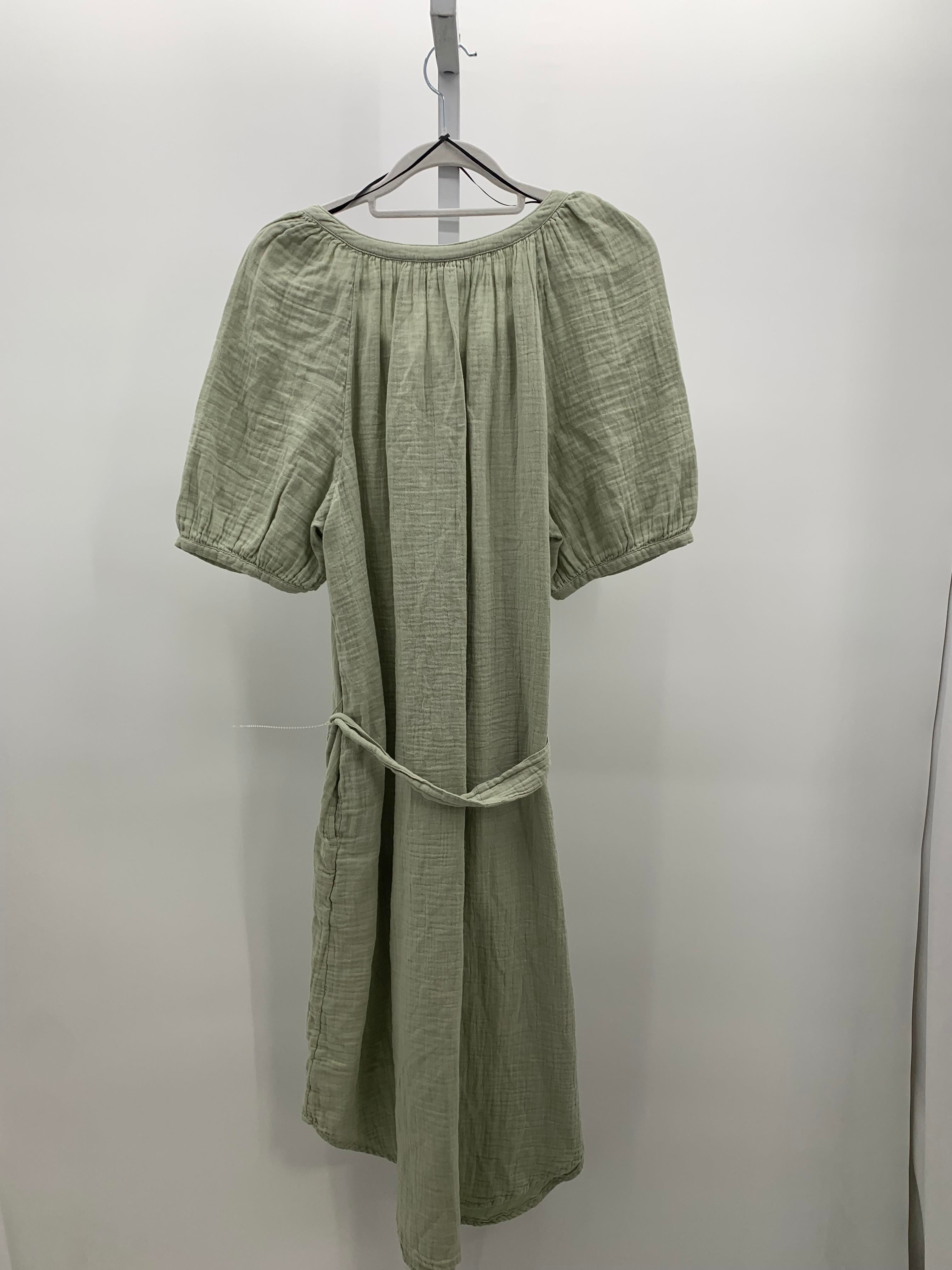 A.N.A. Size Medium Misses Short Sleeve Dress