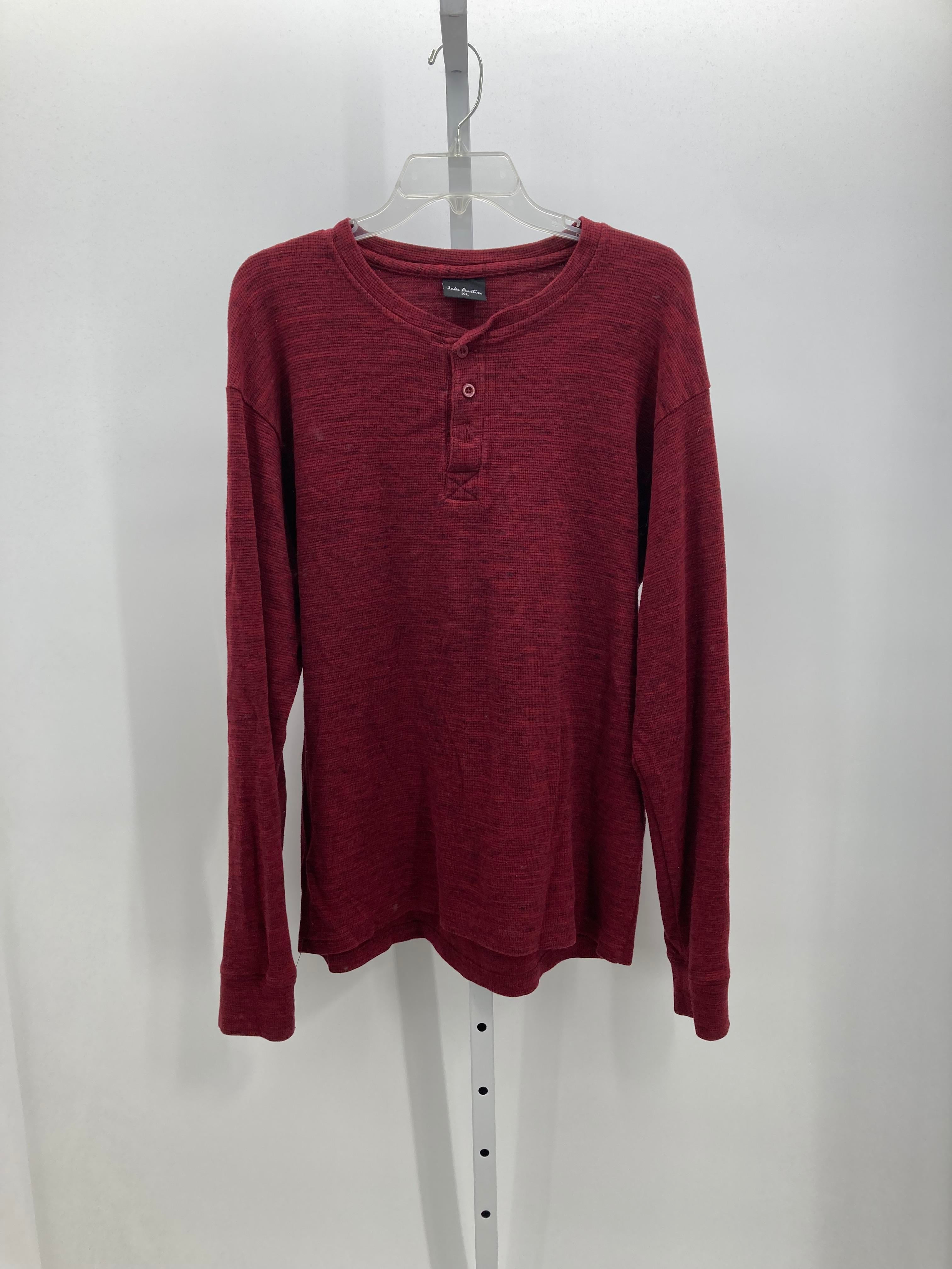 WAFFLE KNIT HENLEY.