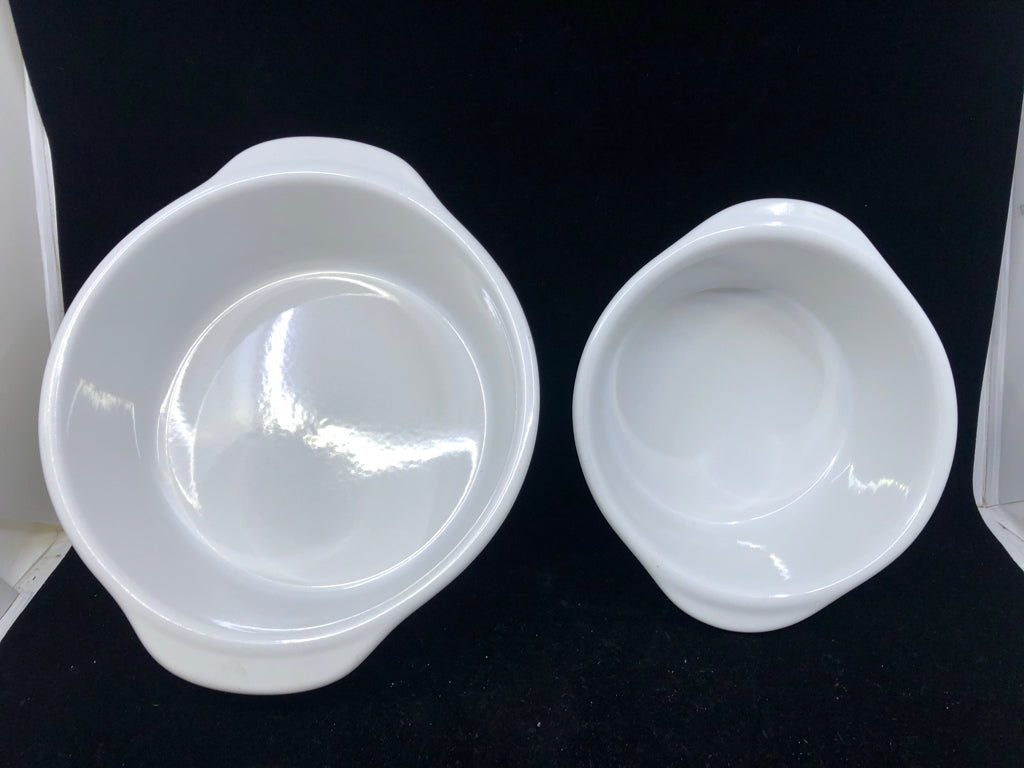2 STONEWARE BAKING DISH.