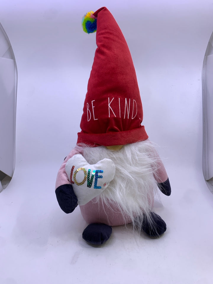 BE KIND GNOME HOLDING HEART.