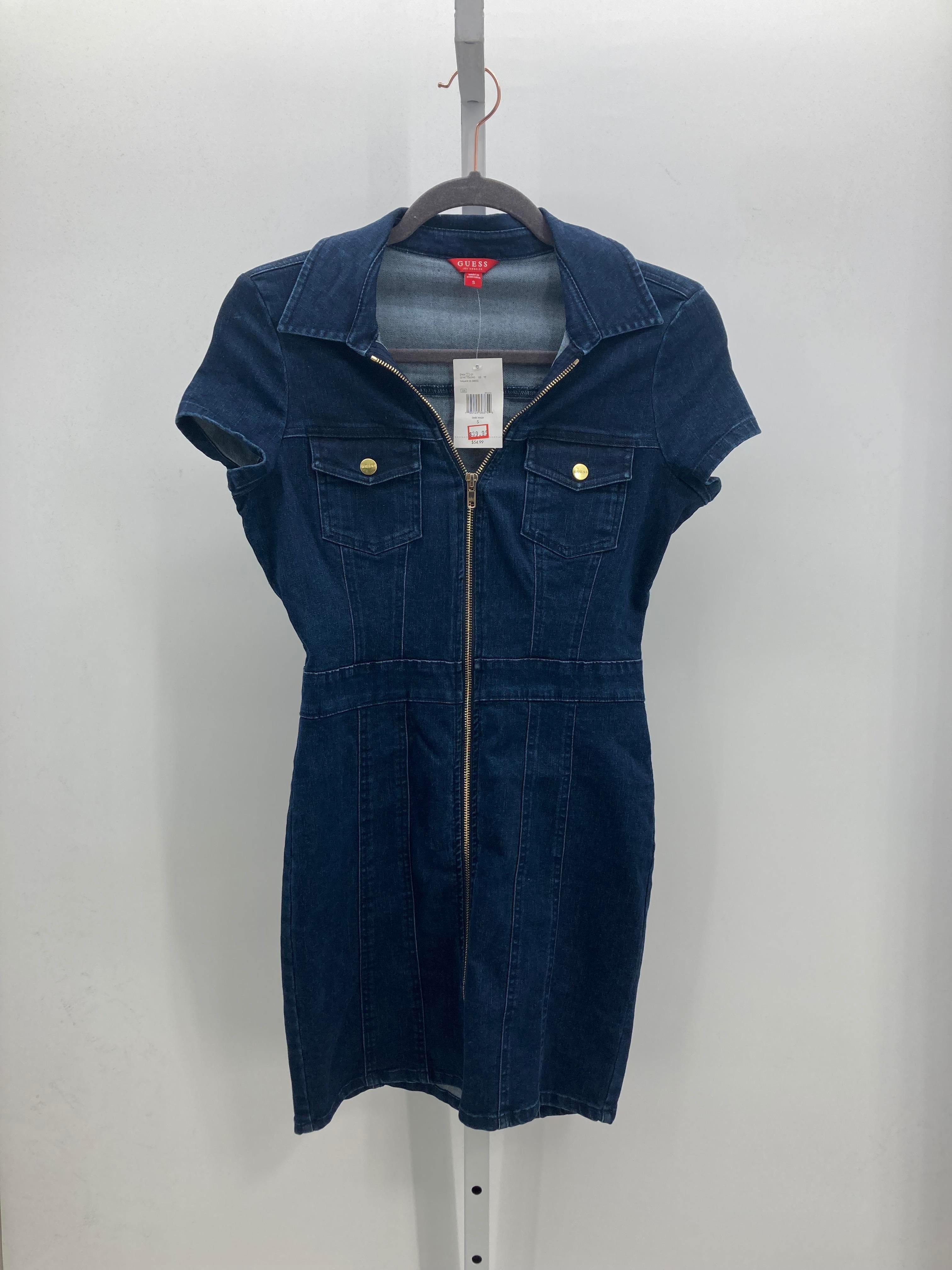 Guess Size Small Misses Short Sleeve Dress