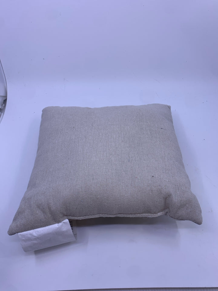 GREEN PUMPKIN FAMILY PILLOW PILLOW.