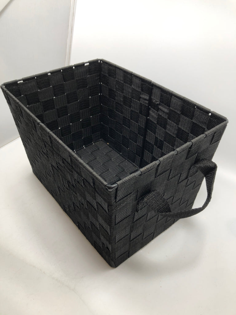 BLACK FABRIC WOVEN STORAGE BIN.