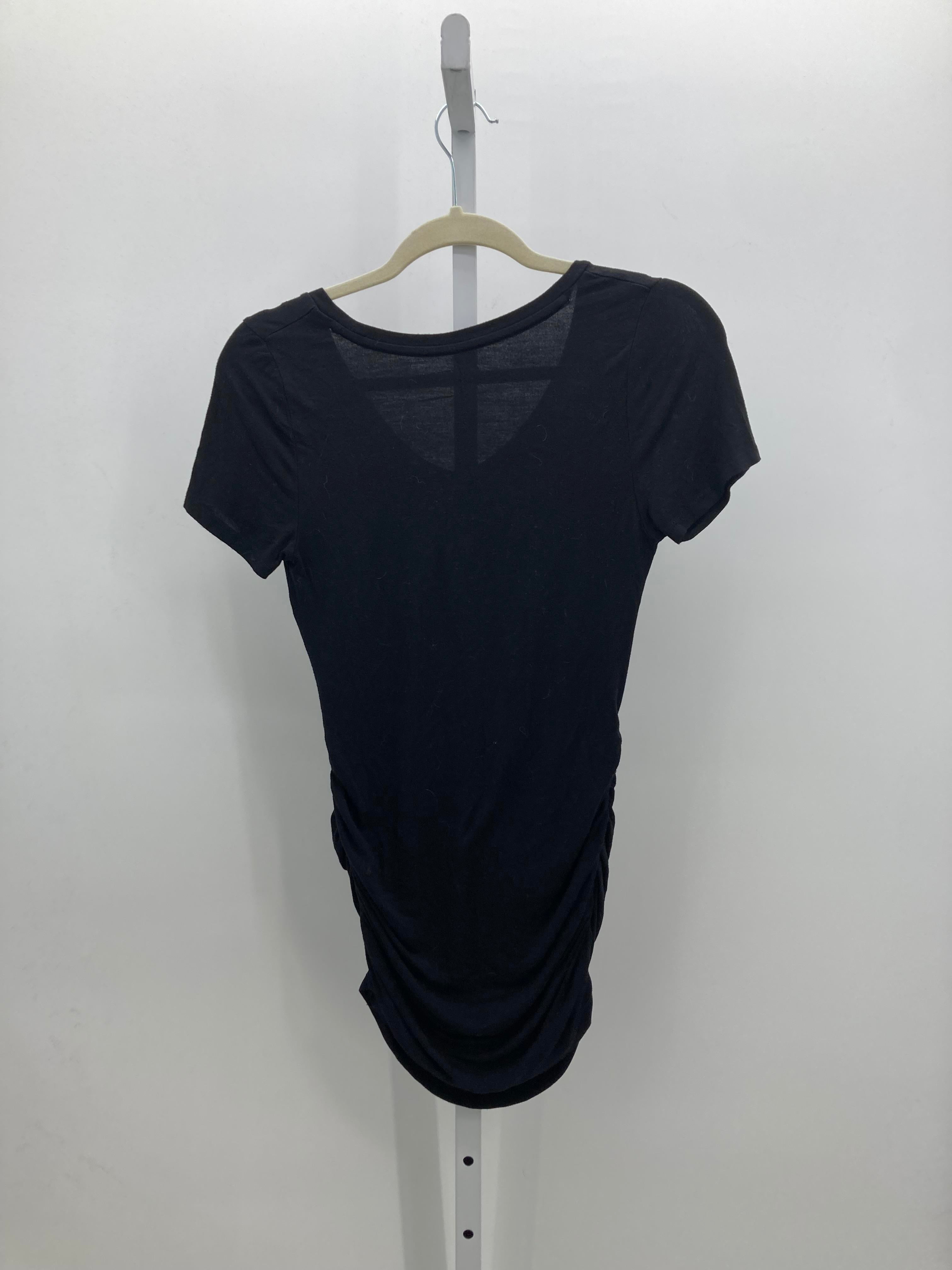 A Pea in the Pod Black Size Small Maternity Short Sleeve Shirt