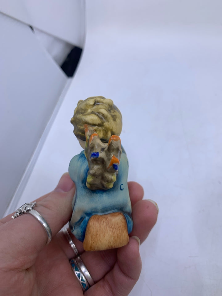 VTG SHINNING LIGHT HUMMEL #358 1968.