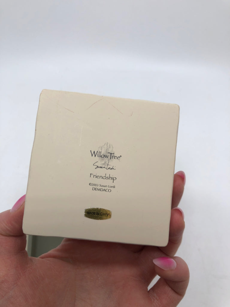WILLOW TREE "FRIENDSHIP" KEEPSAKE BOX.