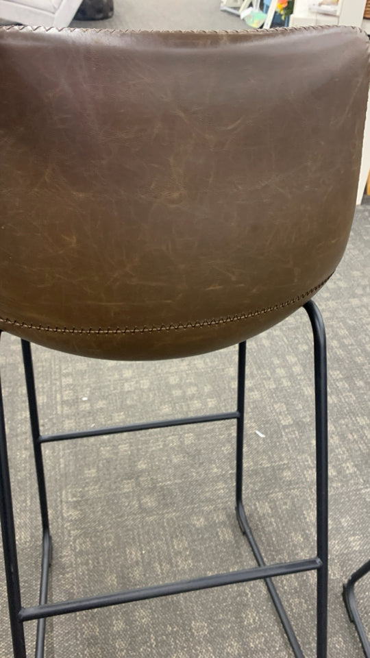 2 BROWN FAUX LEATHER BAR STOOLS.
