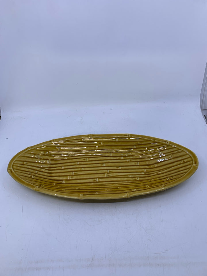 CERAMIC OVAL BAMBOO PATTERN BOWL.