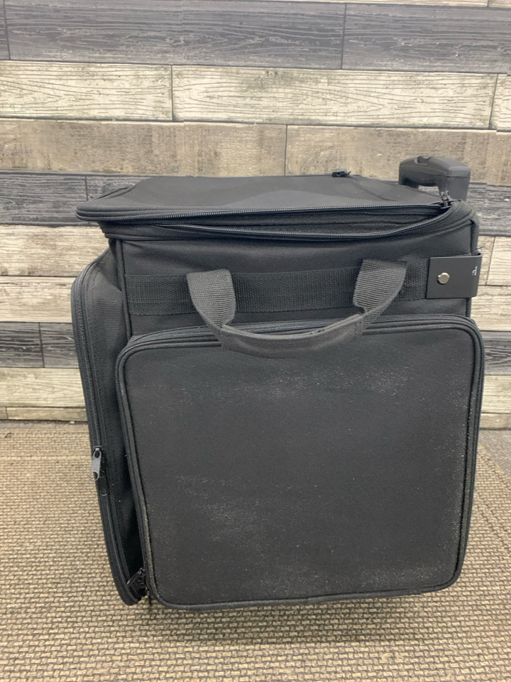 CROP IN-STYLE XXL BLACK ROLLING SCRAPBOOK BAG.