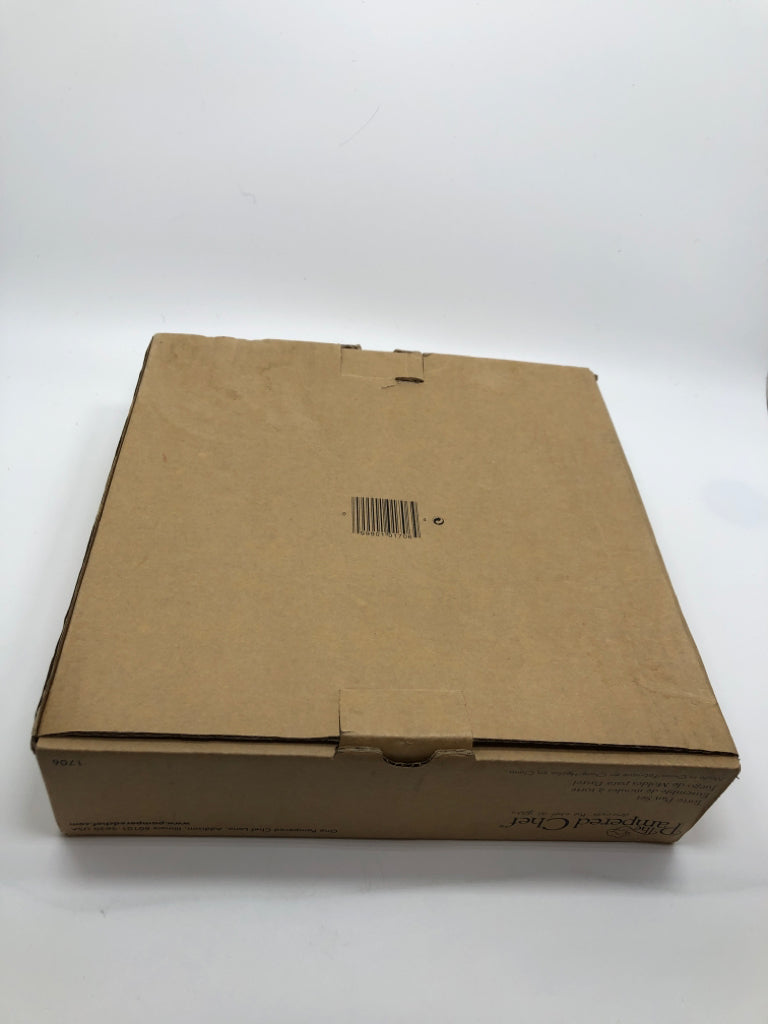 NIB PAMPERED CHEF TORTE PAN SET.