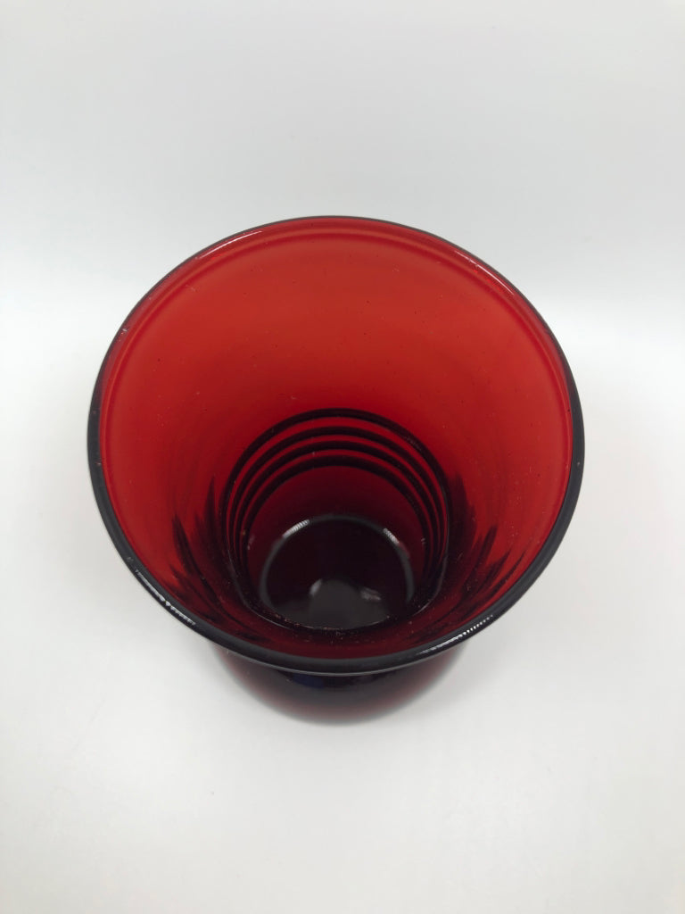 CRANBERRY GLASS RIBBED NECK VASE.