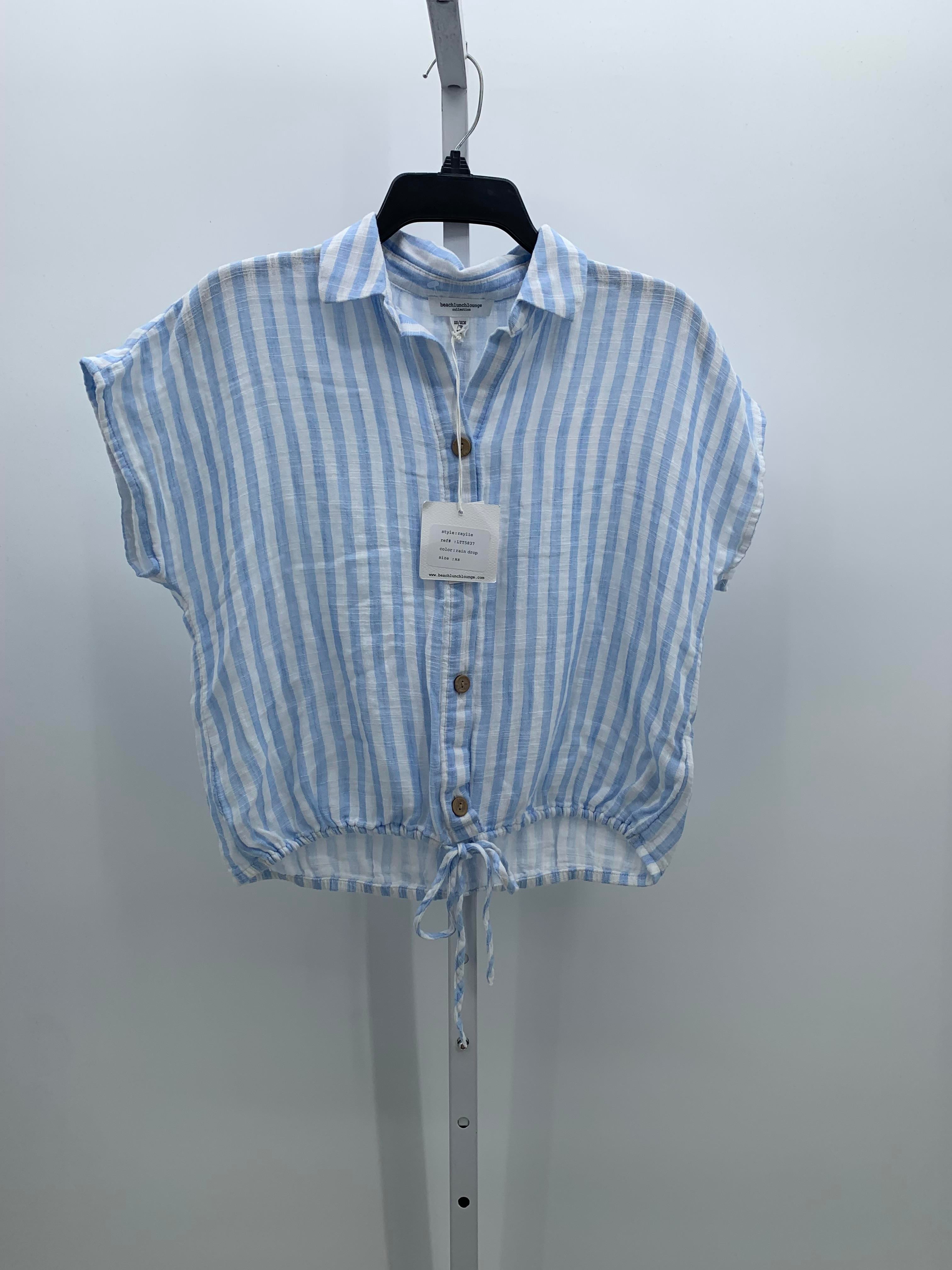 Size X Small Misses Sleeveless Shirt