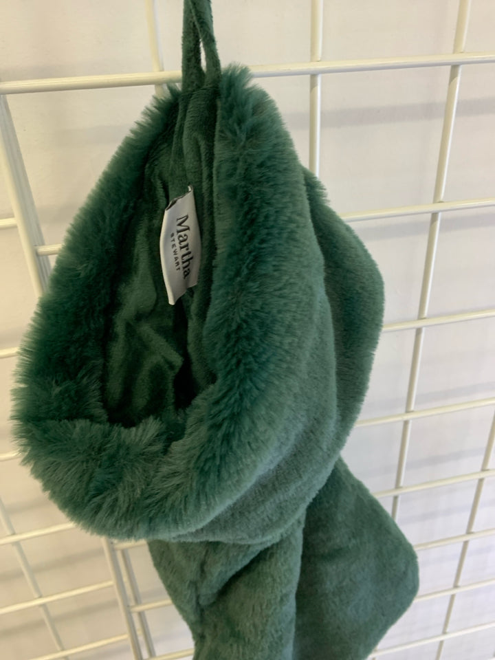 GREEN STOCKING.