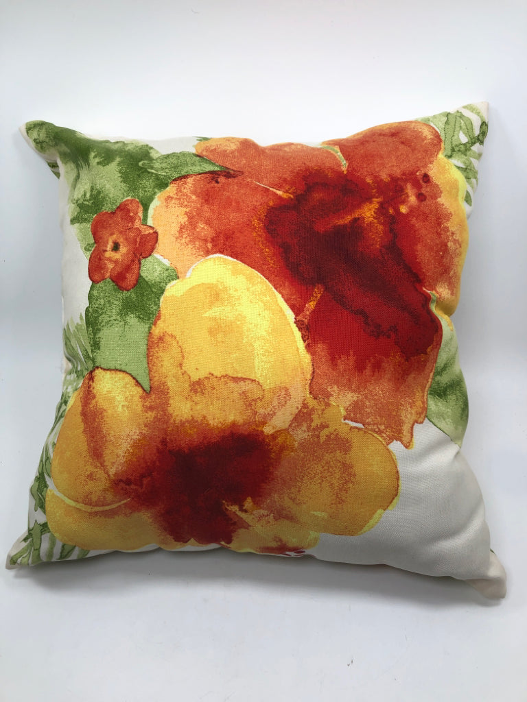 WATER-COLOR STYLE ORANGE FLORAL PILLOW.