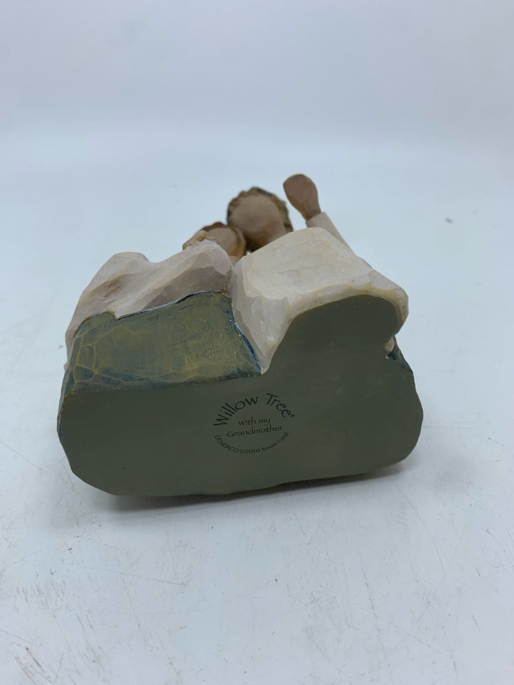 WILLOW TREE "WITH MY GRANDMOTHER" FIGURINE.