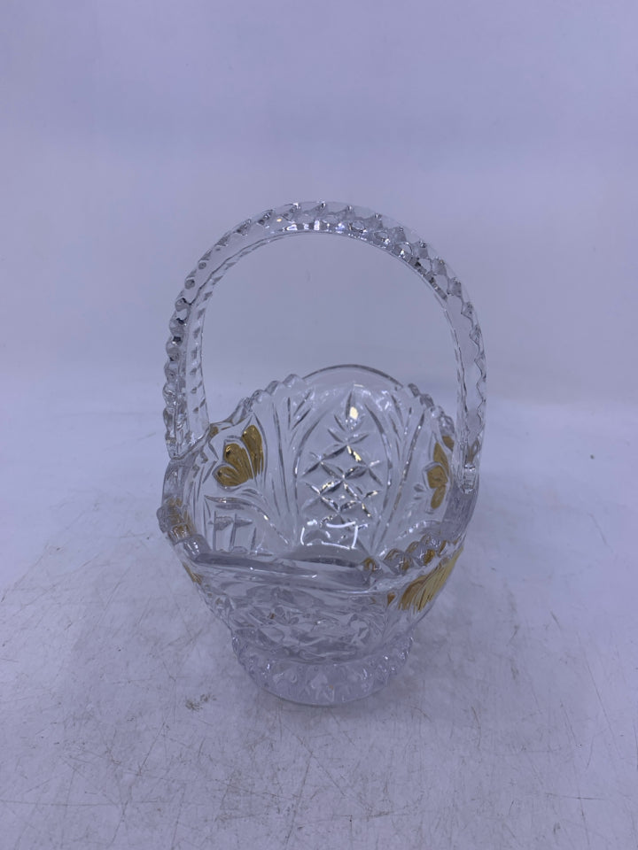 GOLD DETAIL GLASS BASKET.