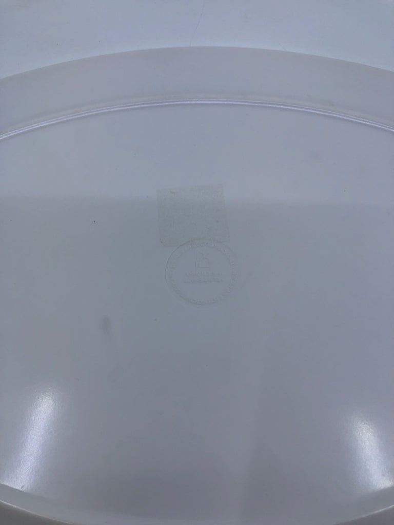 OVAL MELAMINE TRAY W/ TEXTURED CREAM PATTERN PLATTER.