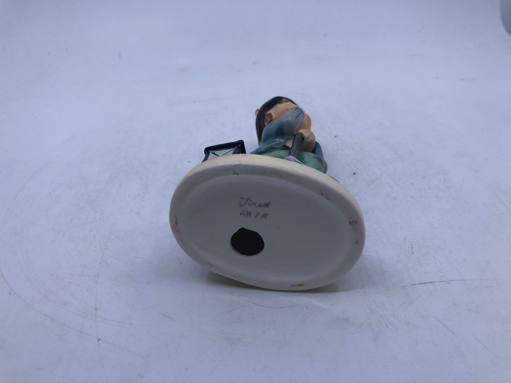Figurine