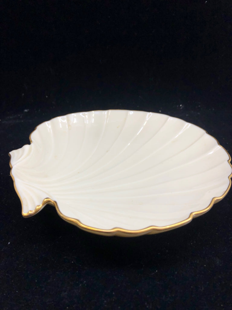 LENOX SEAHELL PLATE.