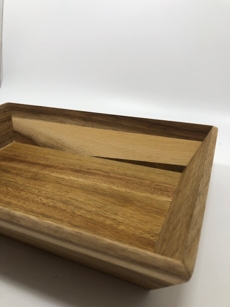 SM WOODEN TRAY W/RAISED SIDES.