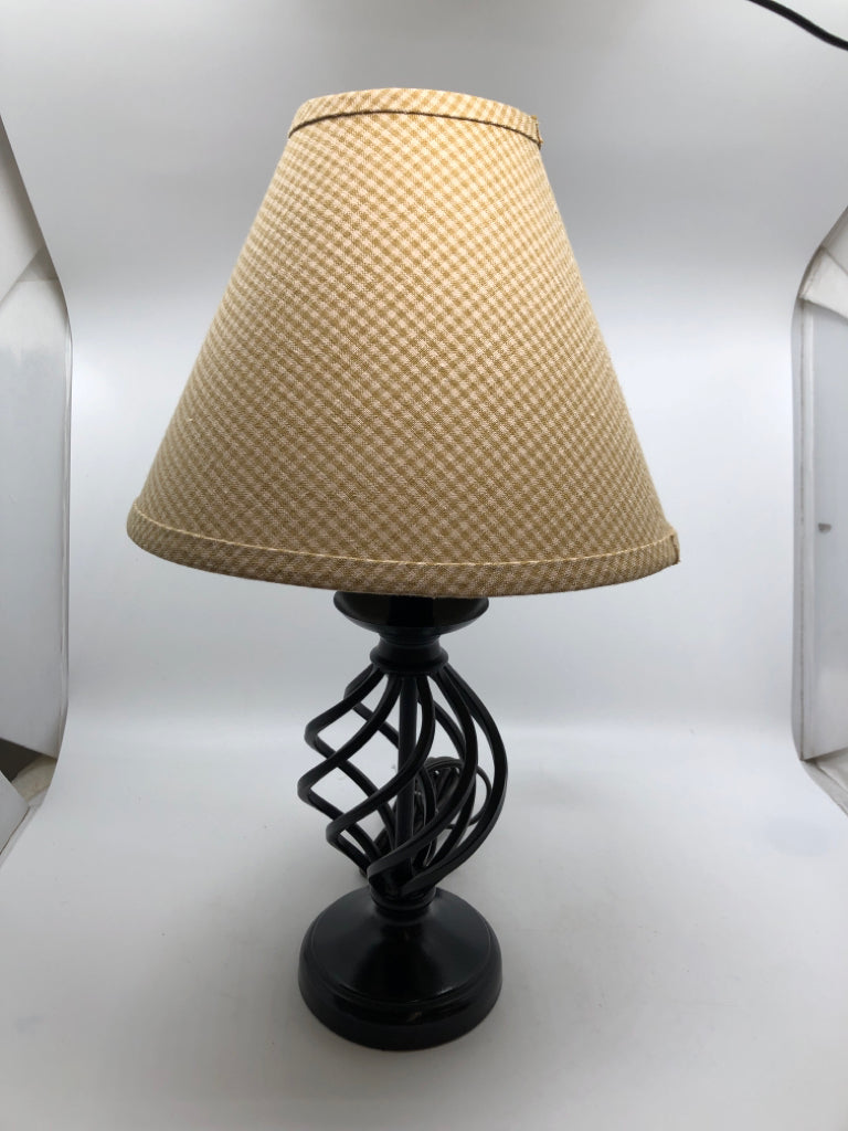 METAL LAMP W/SWIRL BASE W/BROWN GINGHAM SHADE.
