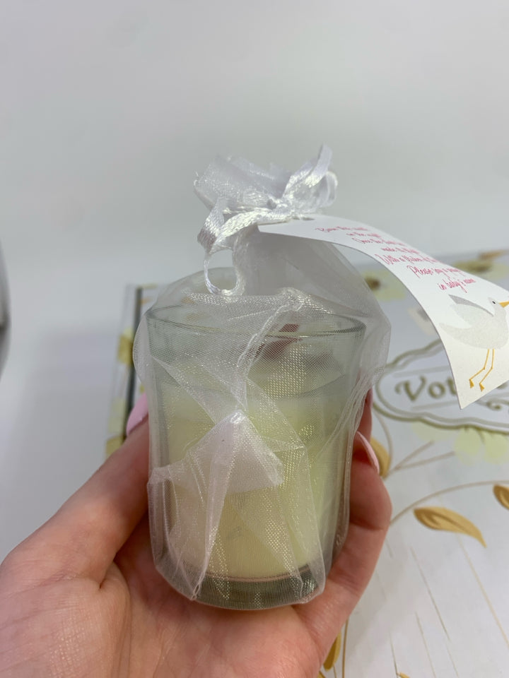 20PK BABY SHOWER GLASS VOTIVE CANDLES IN BOX.