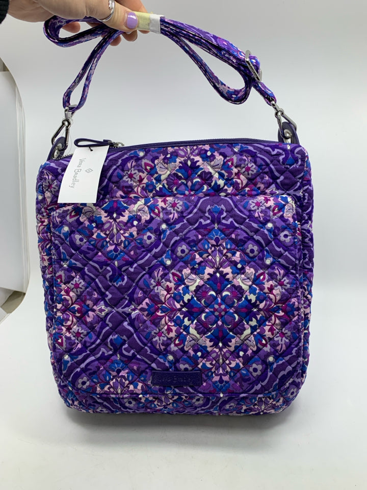 Vera Bradley Carson Mailbag in Regal Rosette- New With Tags 38