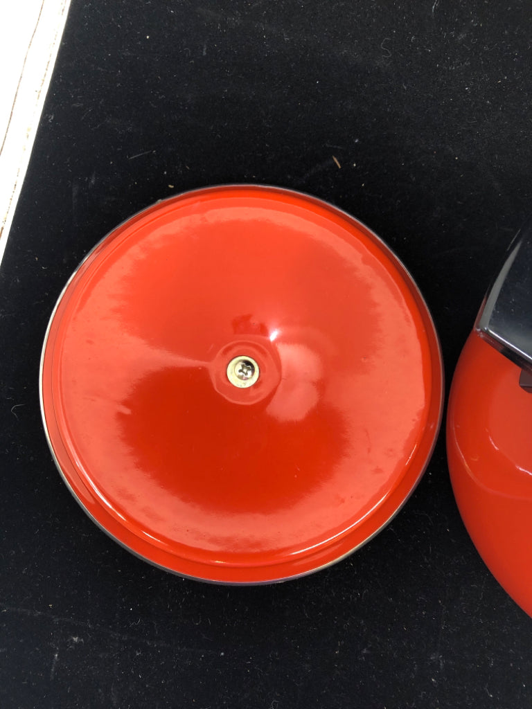 VTG ORANGE/RED FOUNDUE POT W 4 FORKS.