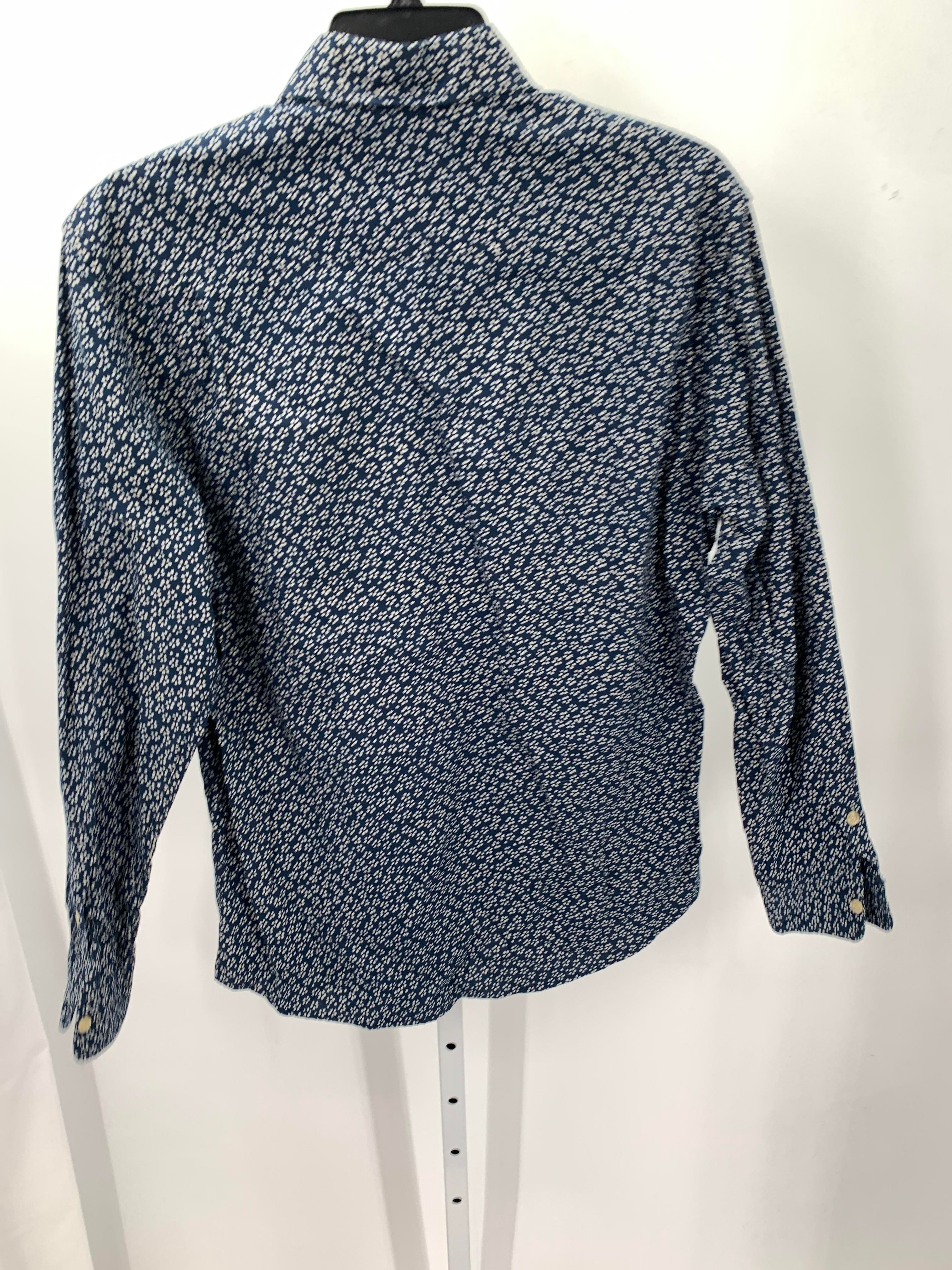 WHITE PATTERN BTN DOWN.