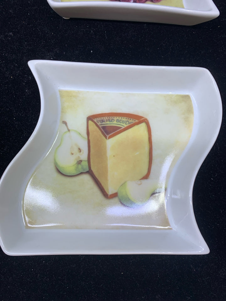5PC CHEESE PATTERN SERVING SET.