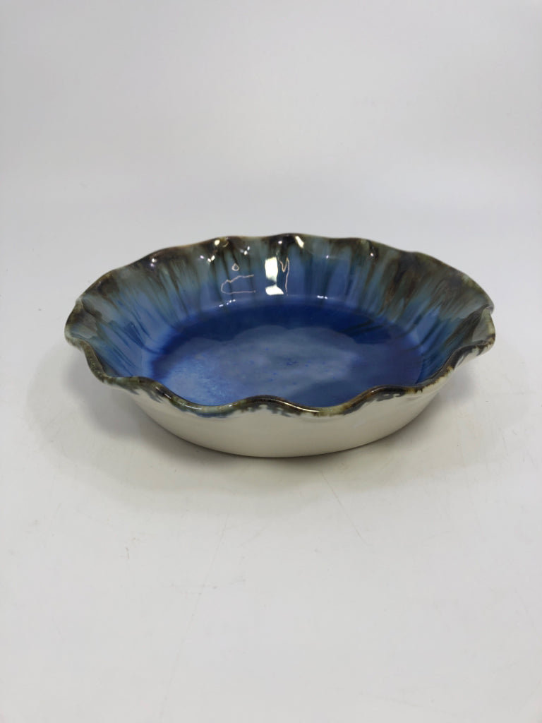 EDGECOMB POTTERS BLUE GLAZE BOWL W/RUFFLE EDGE.