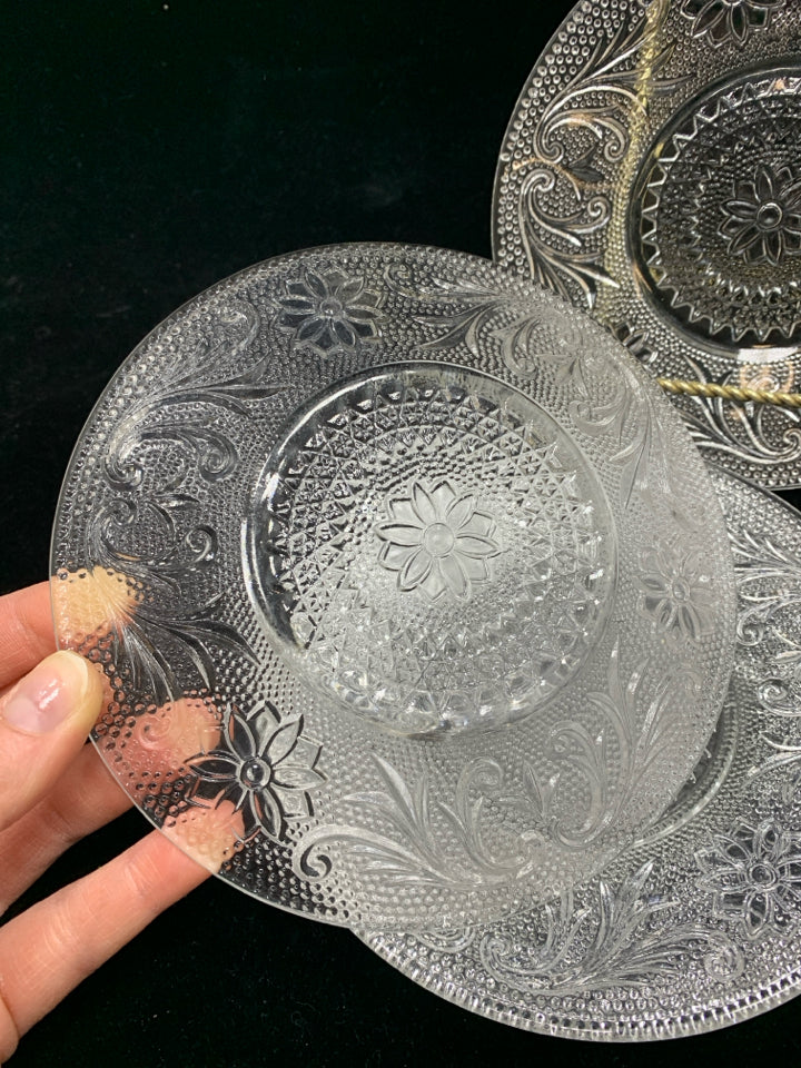 4PC GLASS FLORAL SALAD PLATES.