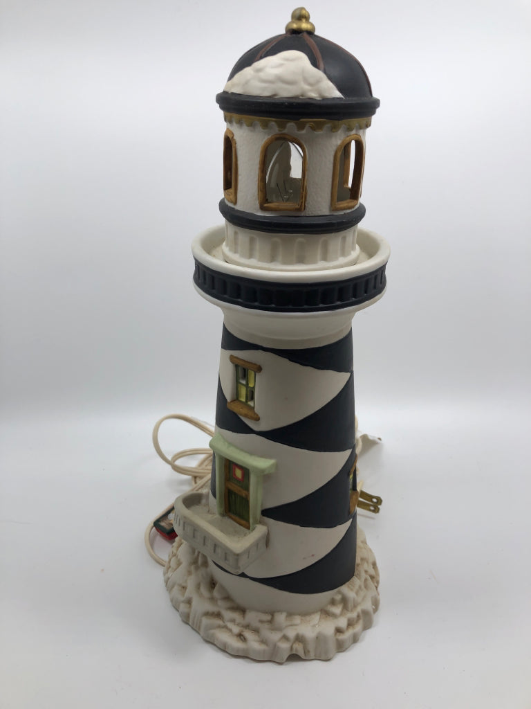 WAVECREST SANTA'S LIGHTHOUSE.