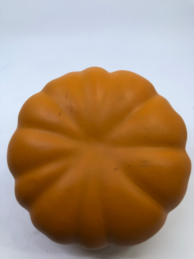 PLASTIC PUMPKIN DECOR.
