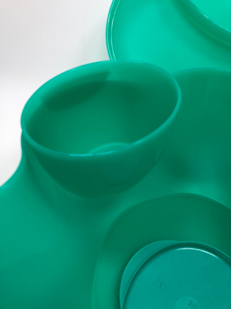 3PC GREEN TUPPERWARE CHIP N'DIP SERVING SET.