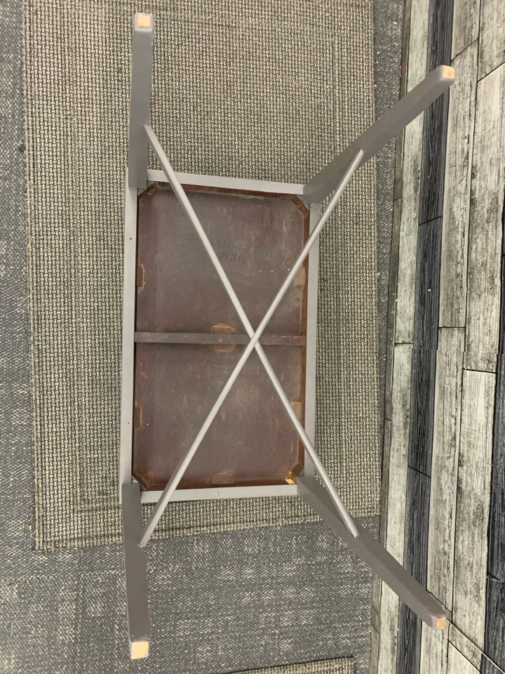 LIGHT BROWN PAINTED WOOD SIDE TABLE.